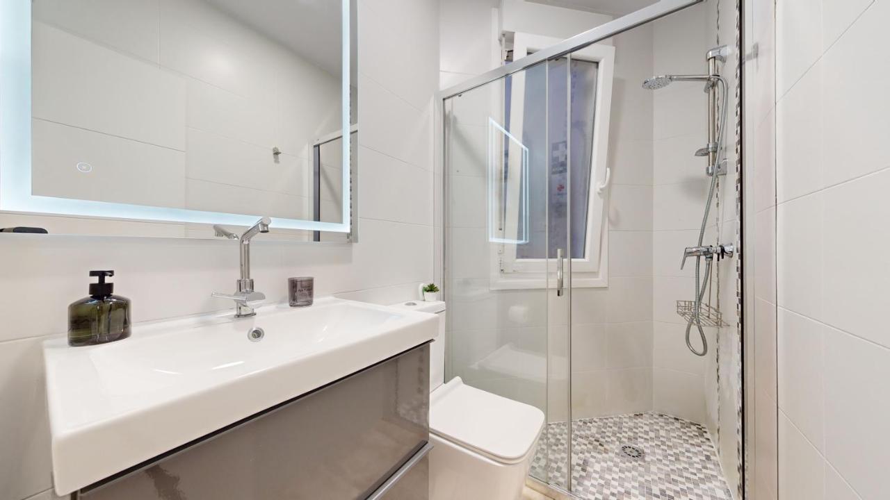 Апартаменты Viana Vivienda Turistica Moderna Y Reformada Con Wifi Бильбао Экстерьер фото